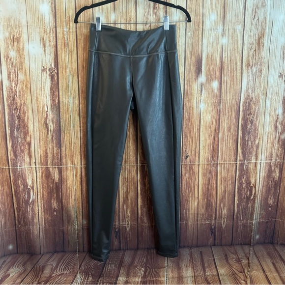 Athleta Women’s All Over Gleam Tight Faux Leather Arbor Olive Leggings Size XS - Picture 3 of 12